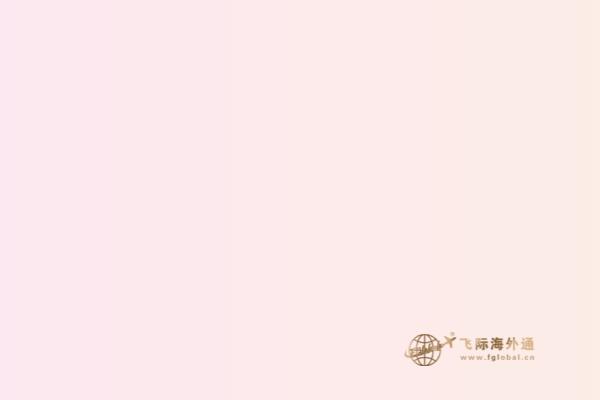 水池、樹(shù)林和建筑