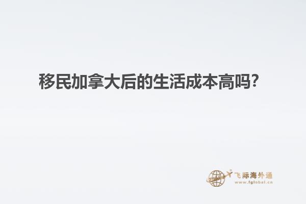 城堡建筑下有三個(gè)拱門